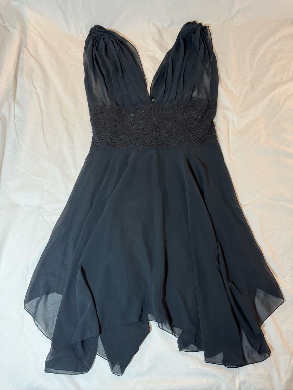 Elegant Black Chiffon V-Neck Chemise